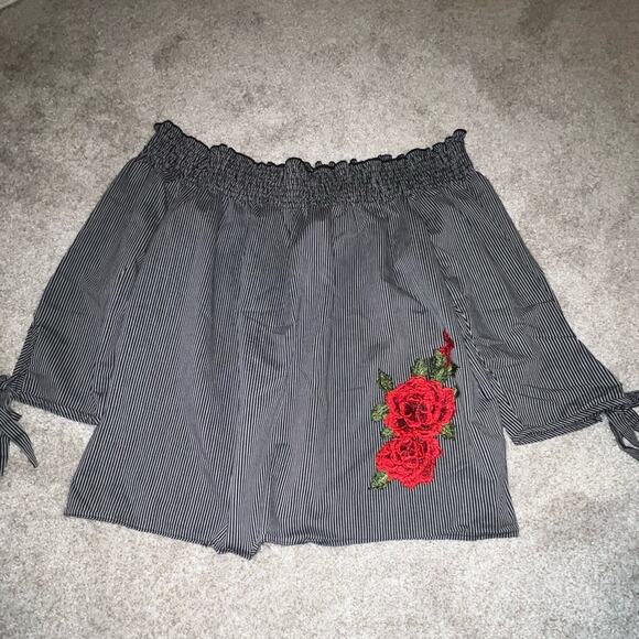 Gypsies & Moondust Off the Shoulder Striped Black and White Embroidered Top XL - Picture 4 of 9